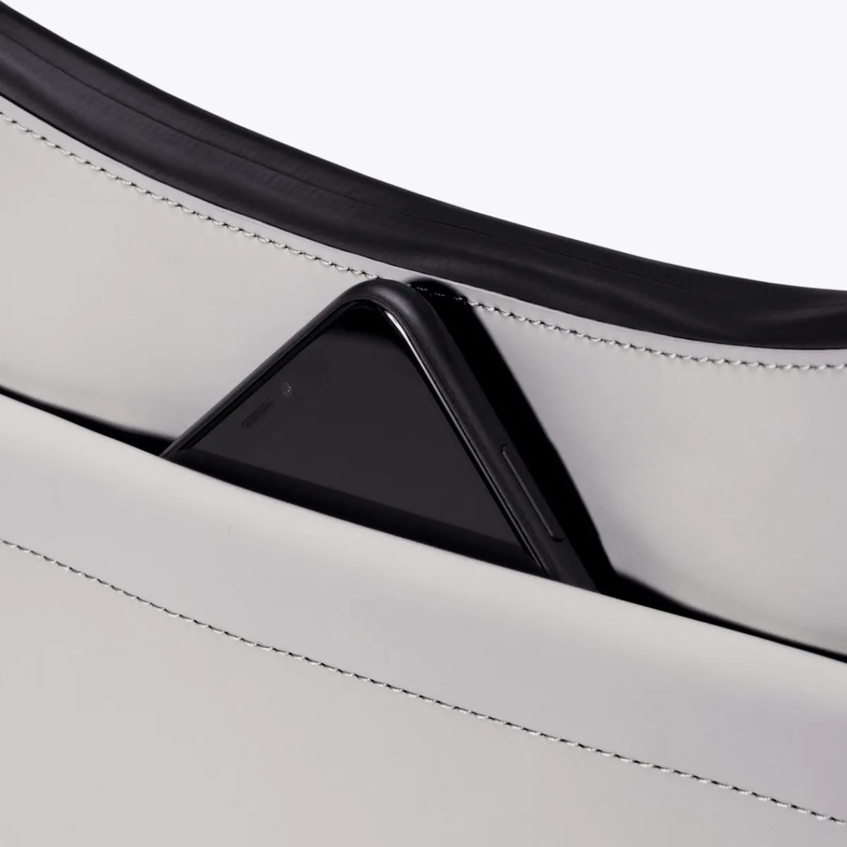 Lotus Infinity Series | Umhängetaschen | Ucon Acrobatics Alva Medium Bag GlacierGrey
