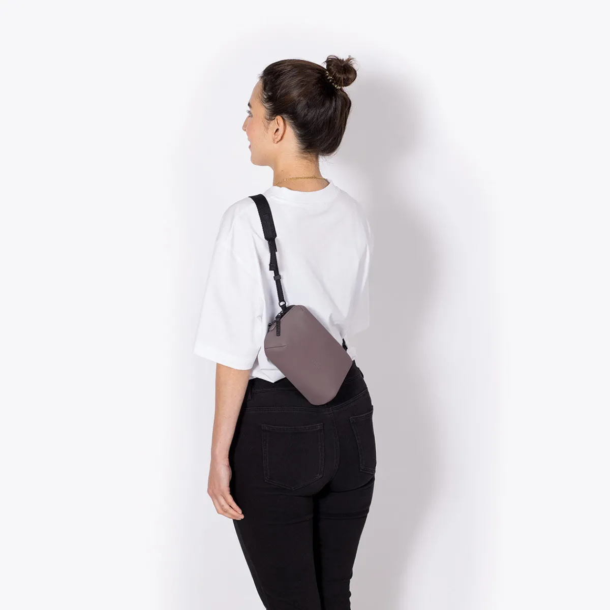 Lotus Series | Crossbody-taschen | Ucon Acrobatics Ando Medium Bag Grape