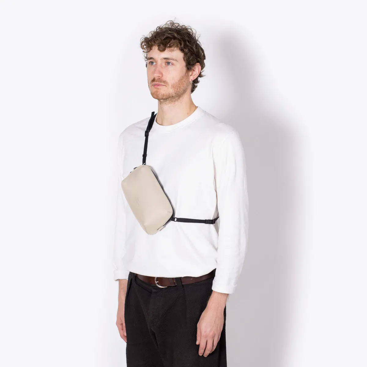 Lotus Series | Crossbody-taschen | Ucon Acrobatics Ando Medium Bag LightSand