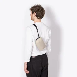 Lotus Series | Crossbody-taschen | Ucon Acrobatics Ando Medium Bag LightSand