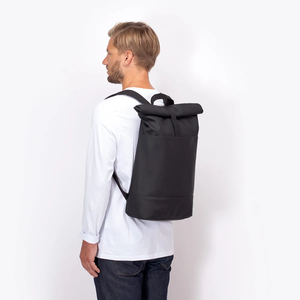 Lotus Series | Hajo Medium | Ucon Acrobatics Hajo Medium Backpack Black
