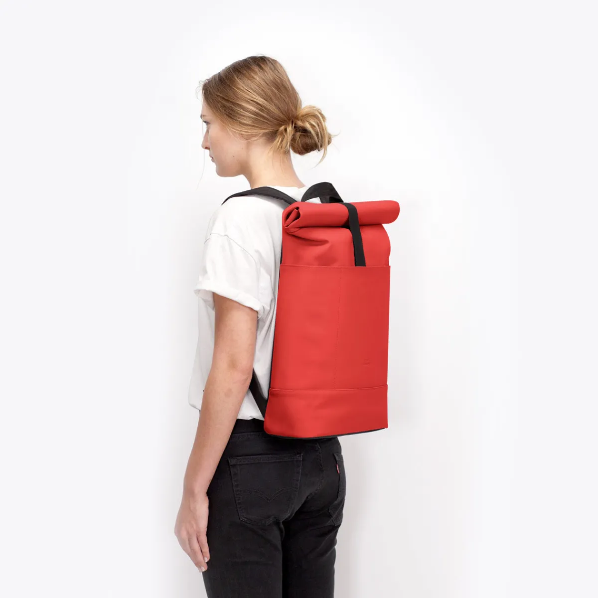 Lotus Series | Hajo Medium | Ucon Acrobatics Hajo Medium Backpack Red