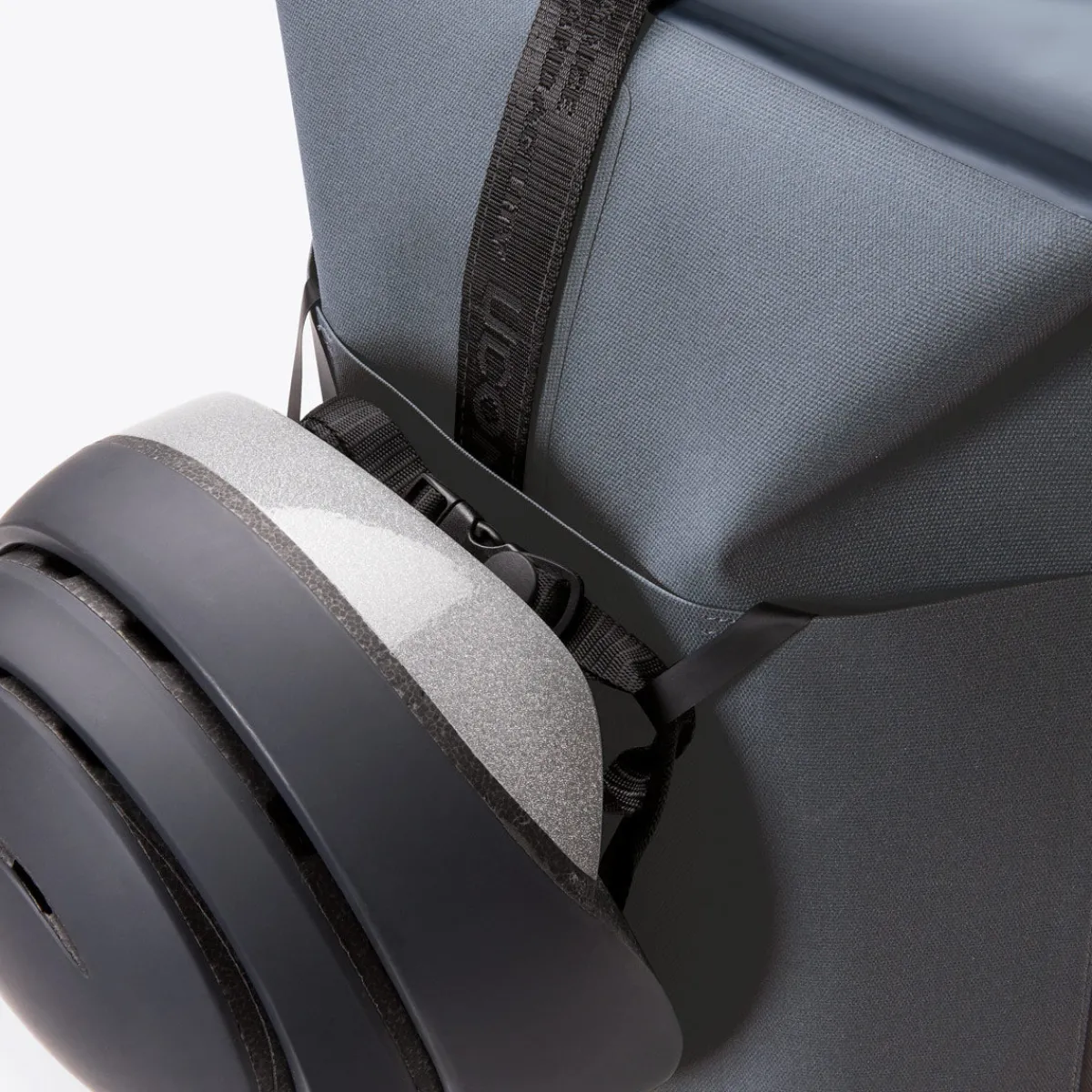Phantom Endurance | Hajo Medium | Ucon Acrobatics Hajo Medium Backpack OceanBlueReflective