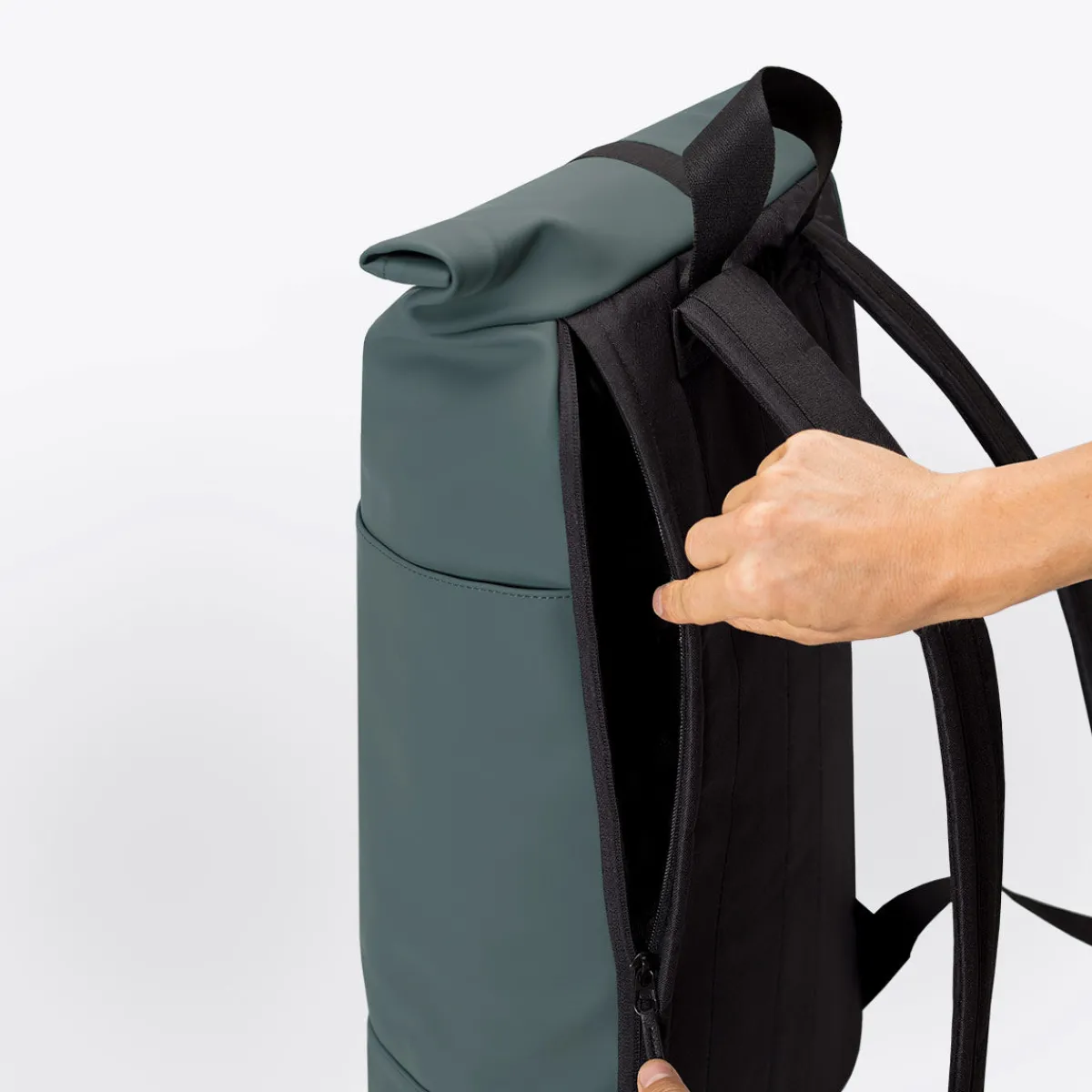 Lotus Series | Hajo Medium | Ucon Acrobatics Hajo Medium Backpack PineGreen