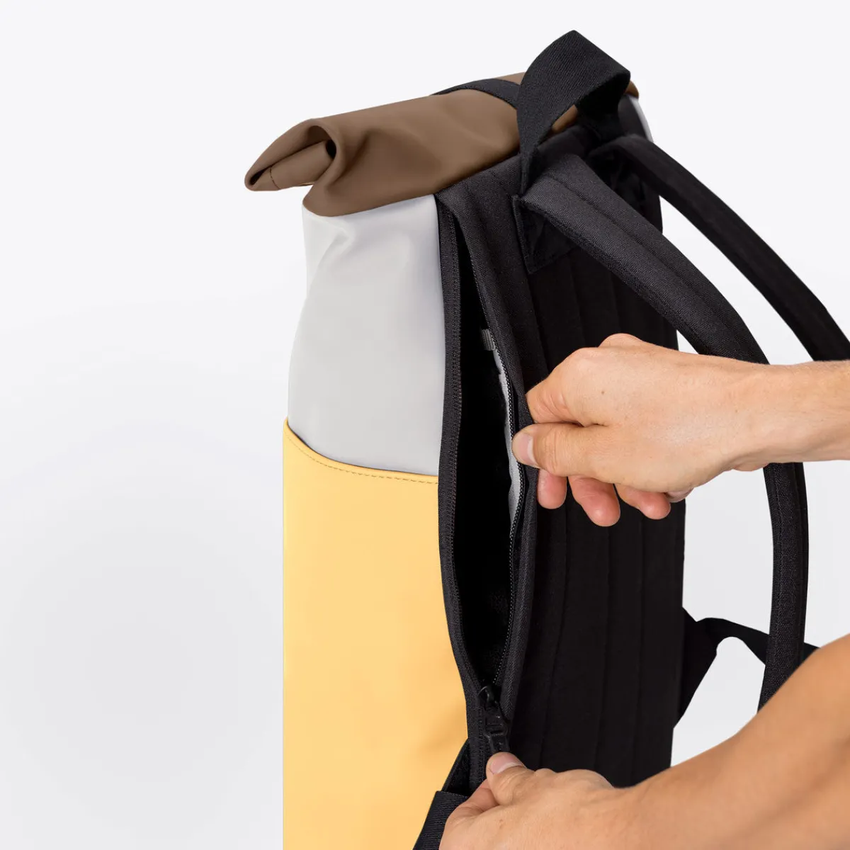 Lotus Infinity Series | Hajo Medium | Ucon Acrobatics Hajo Medium Backpack GlacierGrey-Lemon