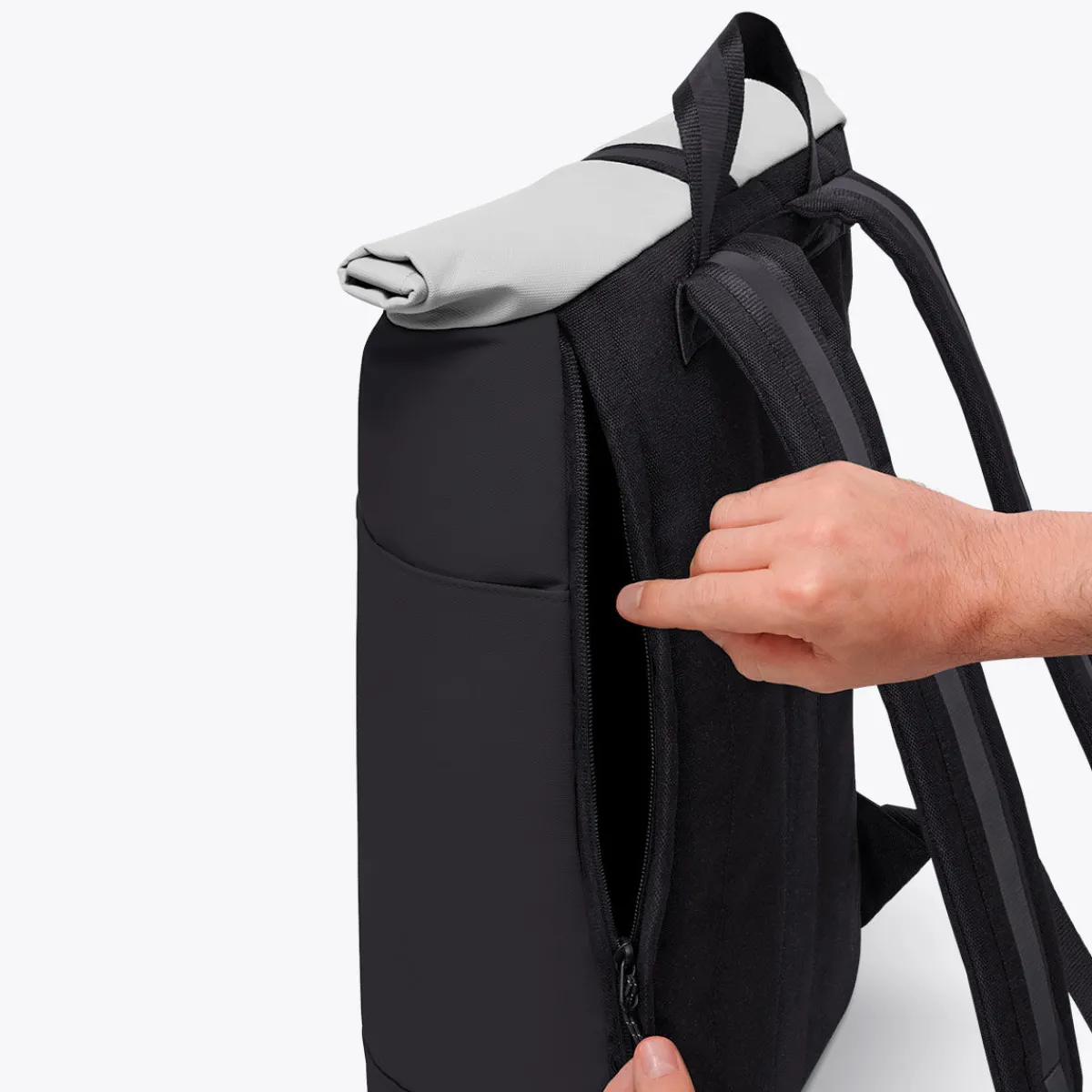 Aloe Series | Hajo Medium | Ucon Acrobatics Hajo Medium Backpack Black-LightGrey