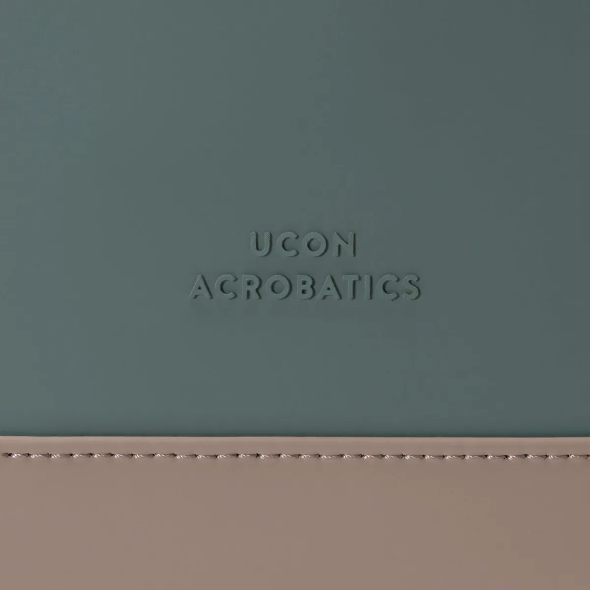 Lotus Infinity Series | Hajo Medium | Ucon Acrobatics Hajo Medium Backpack DarkSand-GlacierGrey