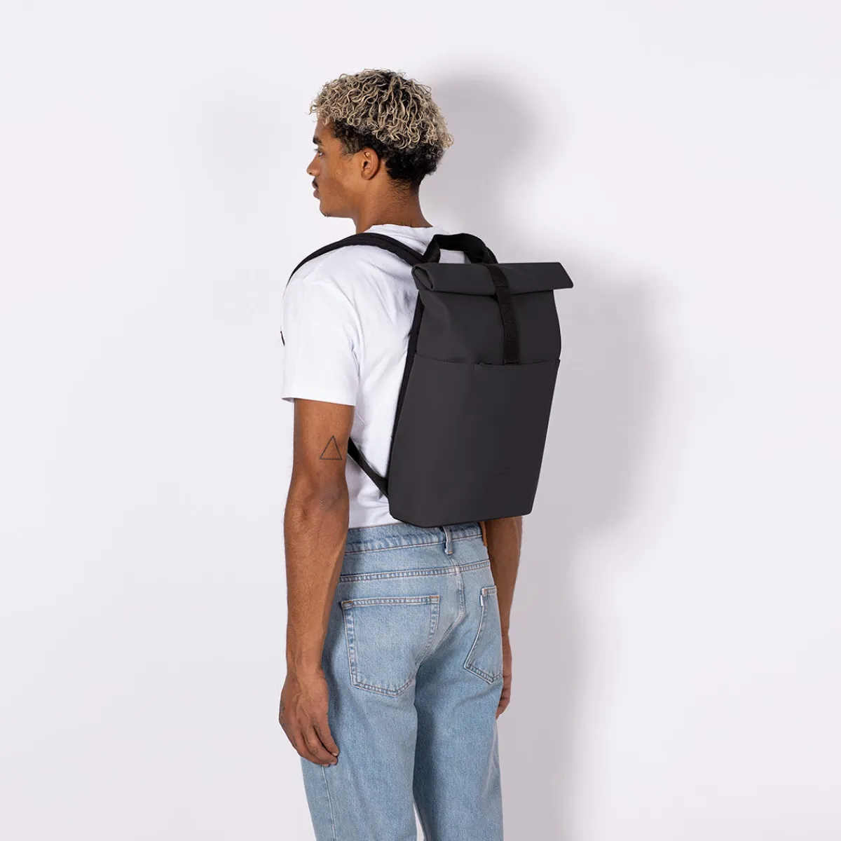 Lotus Series | Hajo Mini | Ucon Acrobatics Hajo Mini Backpack Black