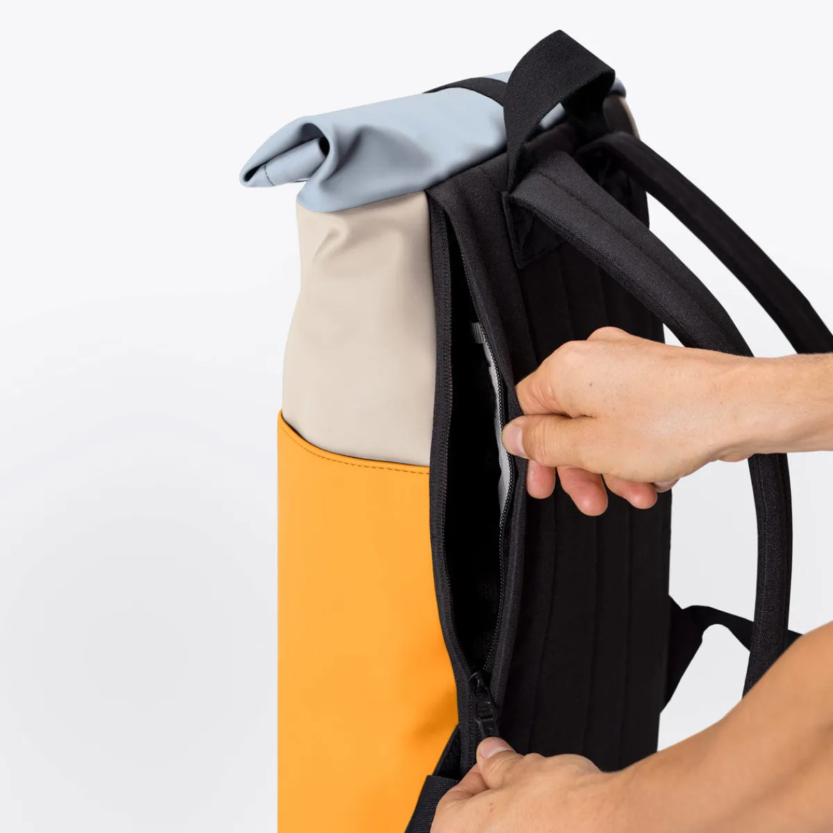 Lotus Series | Hajo Mini | Ucon Acrobatics Hajo Mini Backpack LightSand-Amber