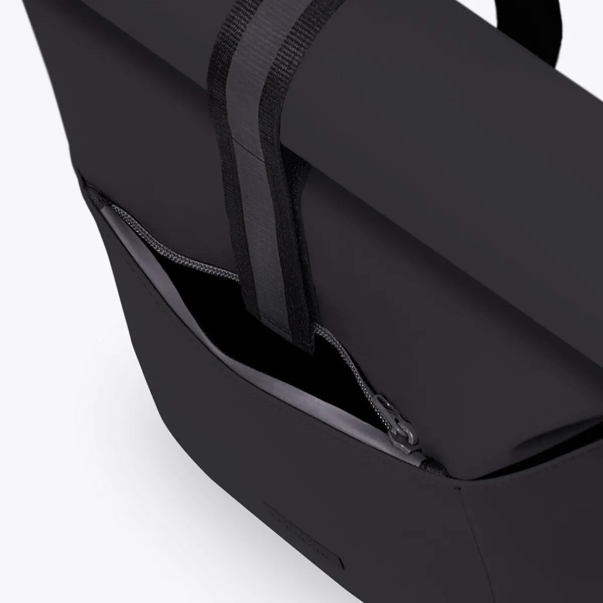 Aloe Series | Hajo Mini | Ucon Acrobatics Hajo Mini Backpack Black-Black