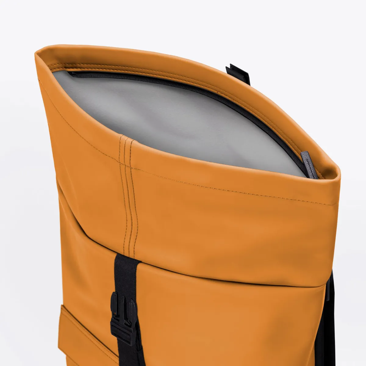 Lotus Infinity Series | Jannik Medium | Ucon Acrobatics Jannik Medium Backpack HoneyMustard