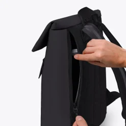 Aloe Series | Jannik Medium | Ucon Acrobatics Jannik Medium Backpack Black-Black