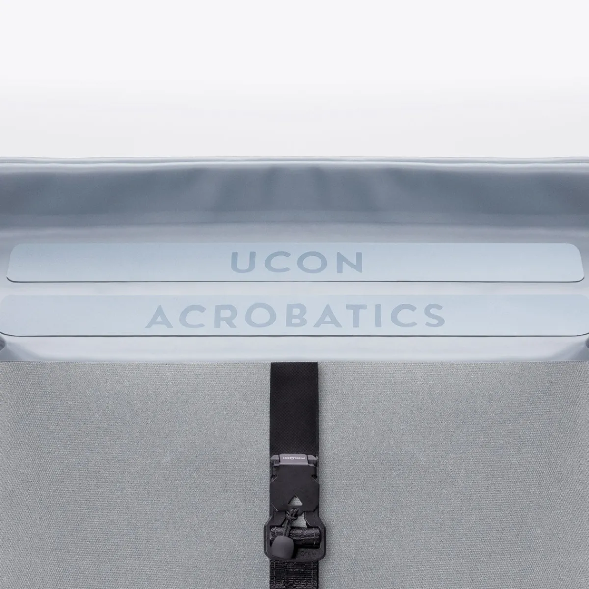 Phantom Endurance | Jannik Medium | Ucon Acrobatics Jannik Medium Backpack PigeonBlueReflective