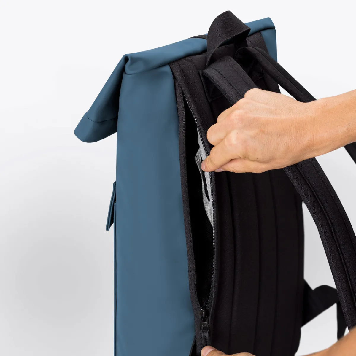 Lotus Infinity Series | Jannik Medium | Ucon Acrobatics Jannik Medium Backpack Petrol