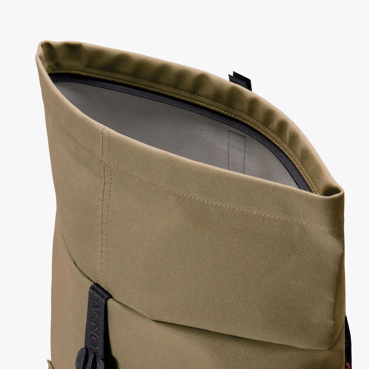 Phantom Series | Jannik Medium | Ucon Acrobatics Jannik Medium Backpack OliveReflective