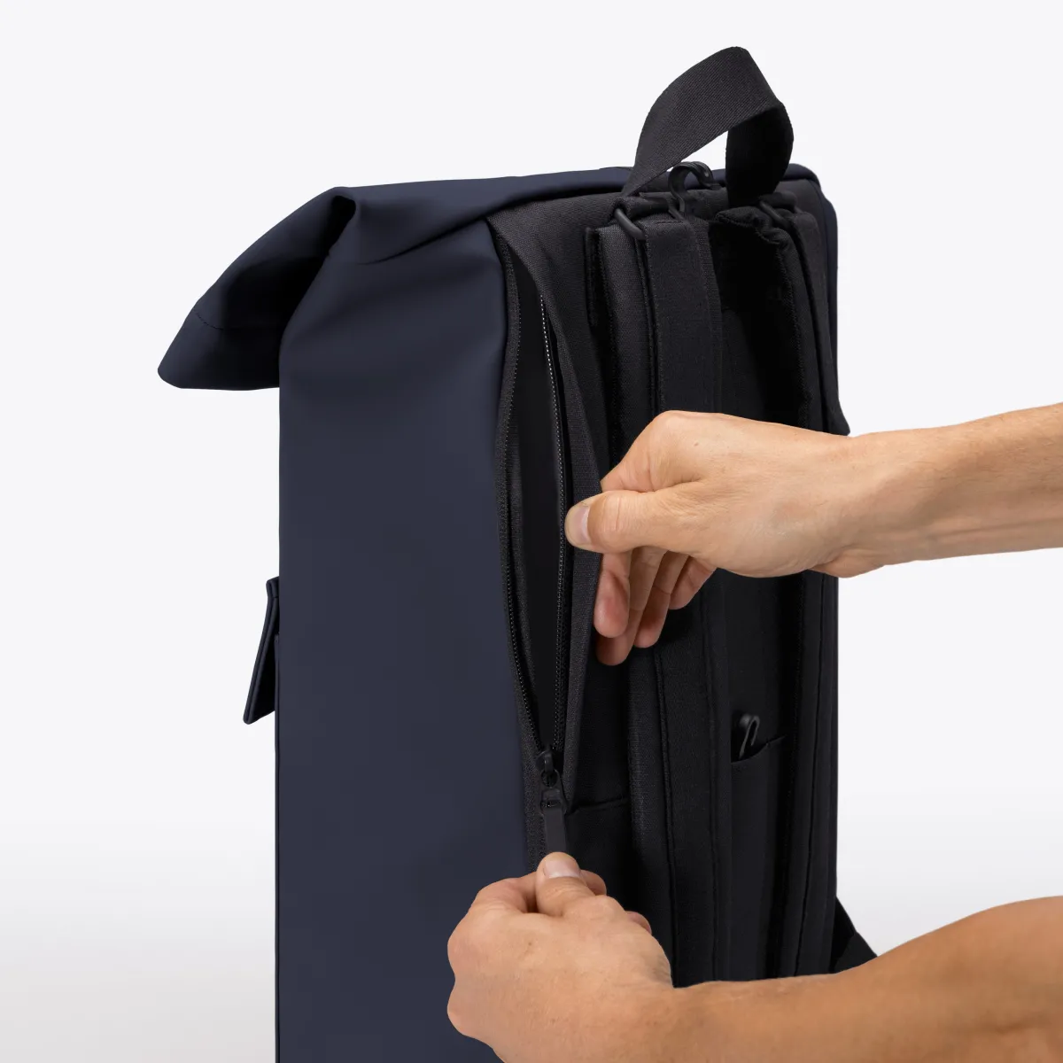 Lotus Infinity Series | Jannik Medium | Ucon Acrobatics Jannik Medium Pannier Backpack DarkNavy