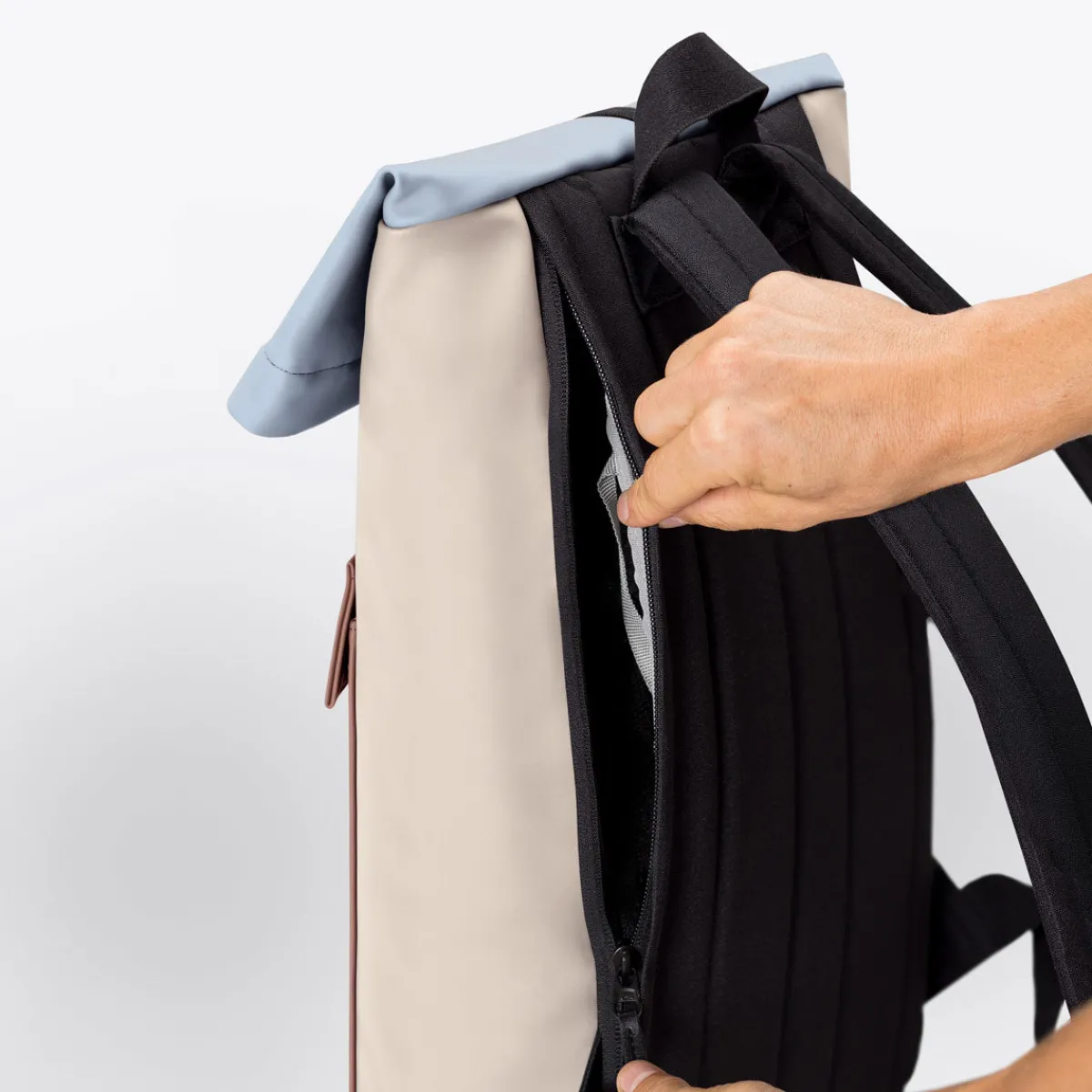 Lotus Infinity Series | Jannik Mini | Ucon Acrobatics Jannik Mini Backpack LightSand-Redwood