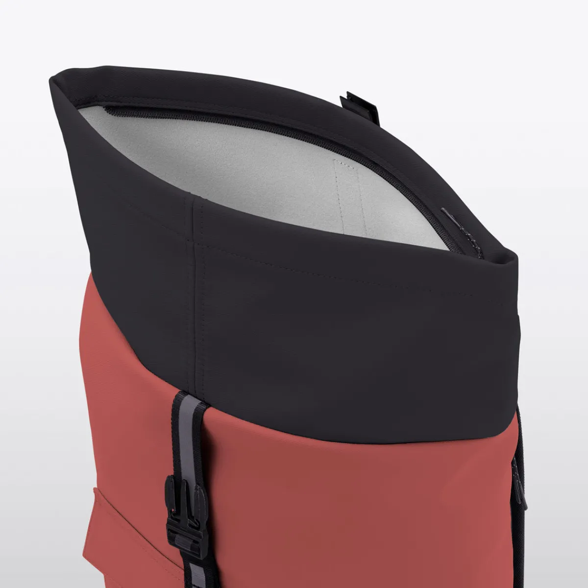 Aloe Series | Jannik Mini | Ucon Acrobatics Jannik Mini Backpack Hibiscus-Black