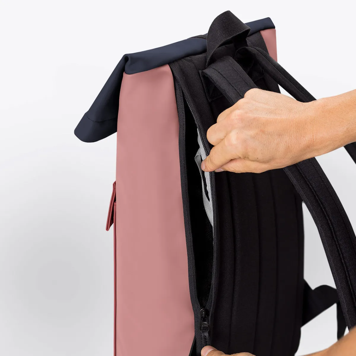 Lotus Series | Rucksäcke | Ucon Acrobatics Jasper Medium Backpack Hibiscus-DarkRose