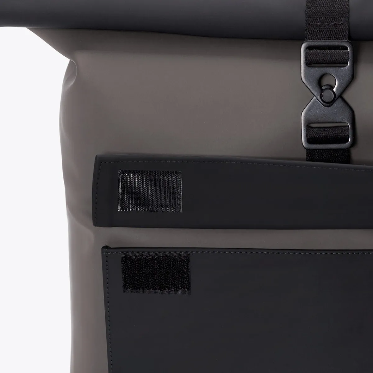Lotus Series | Rucksäcke | Ucon Acrobatics Jasper Medium Backpack Black-DarkGrey