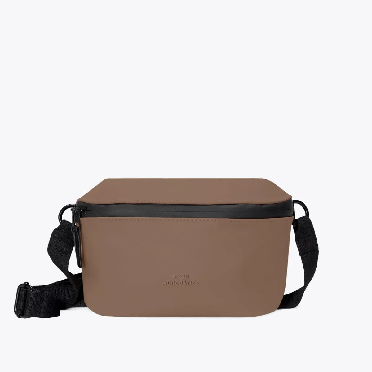Lotus Infinity Series | Jona Medium | Ucon Acrobatics Jona Medium Bag Chestnut