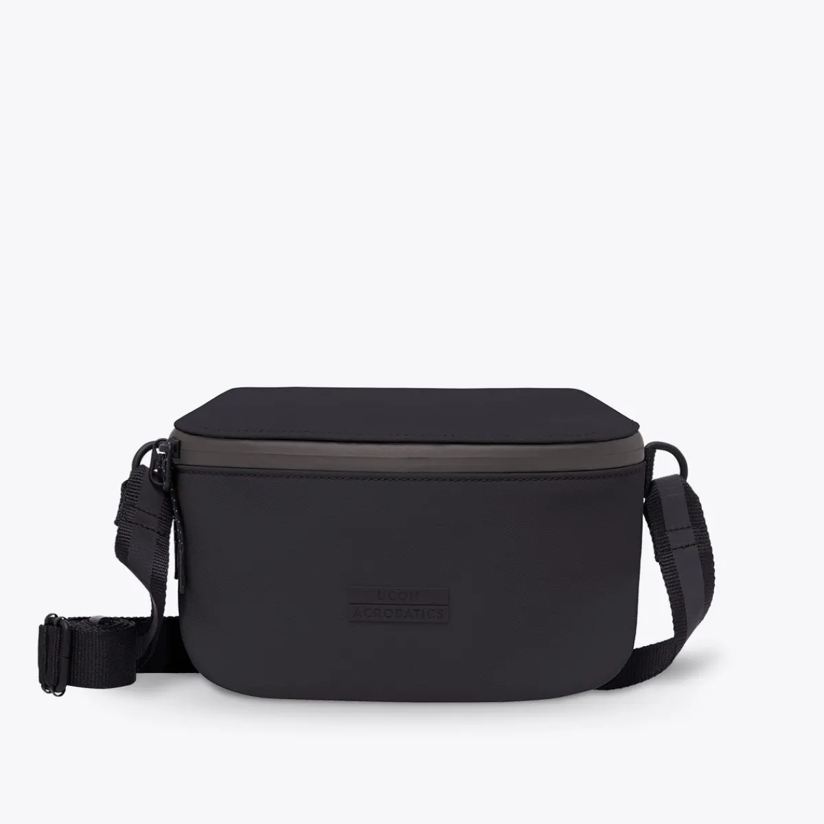 Jona Medium | Aloe Series | Ucon Acrobatics Jona Medium Bag Black