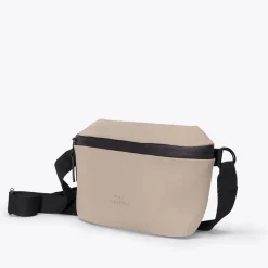 Lotus Infinity Series | Jona Medium | Ucon Acrobatics Jona Medium Bag Sand