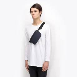 Lotus Infinity Series | Jona Medium | Ucon Acrobatics Jona Medium Bag DarkNavy