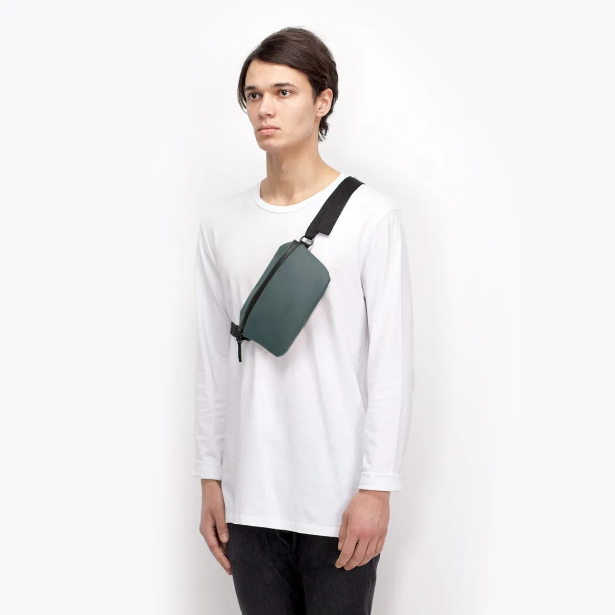 Lotus Infinity Series | Jona Medium | Ucon Acrobatics Jona Medium Bag PineGreen