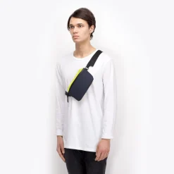 Lotus Series | Jona Medium | Ucon Acrobatics Jona Medium Bag AcidLime-DarkNavy