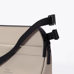 Lotus Infinity Series | Umhängetaschen | Ucon Acrobatics Melvin Medium Bag LightSand