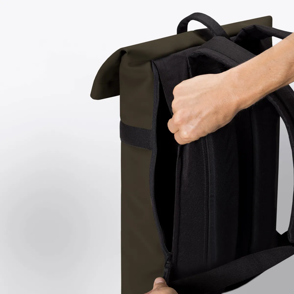 Lotus Series | Niklas | Ucon Acrobatics Niklas Backpack Olive