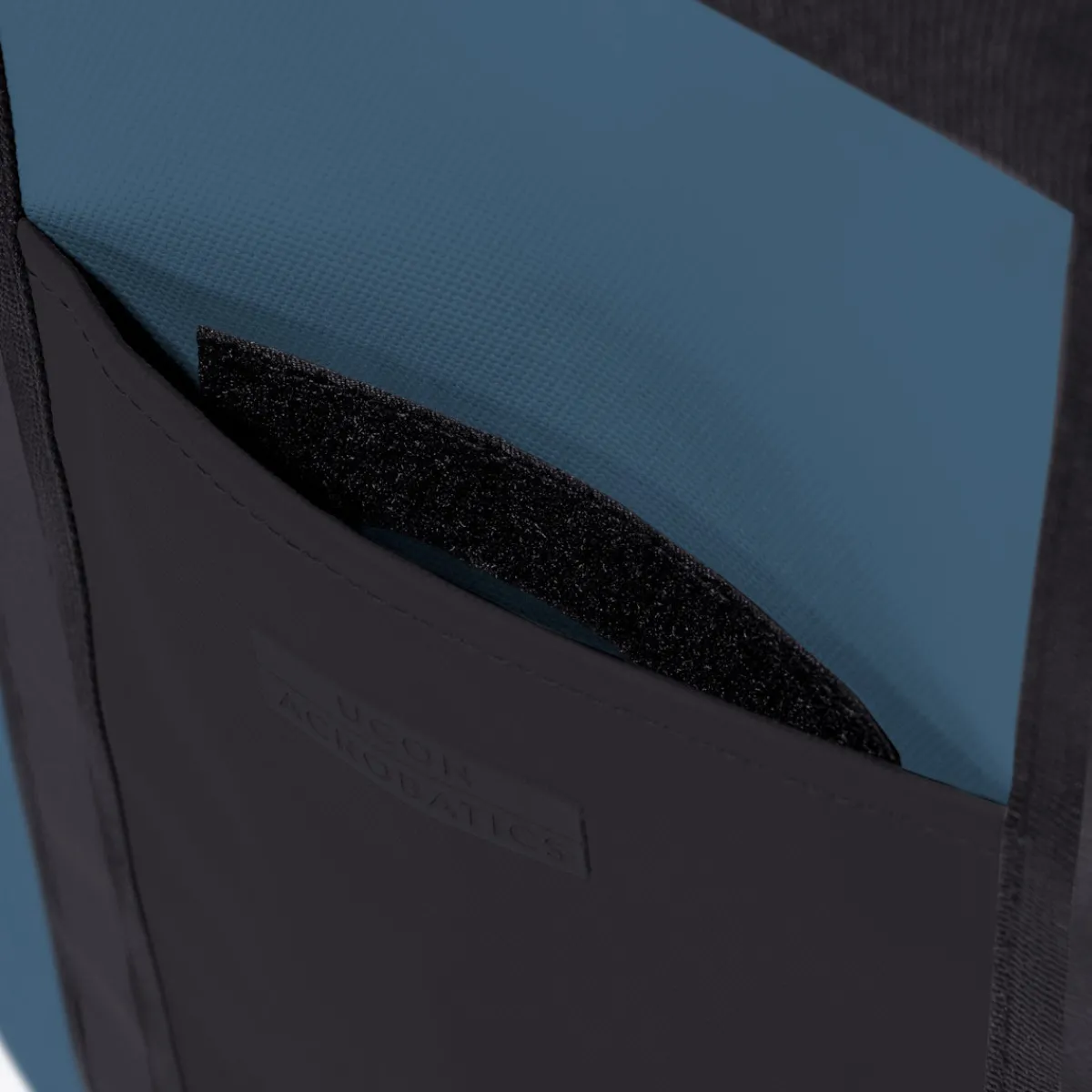 Aloe Series | Ucon Acrobatics Ruben Medium Bag Petrol-Black