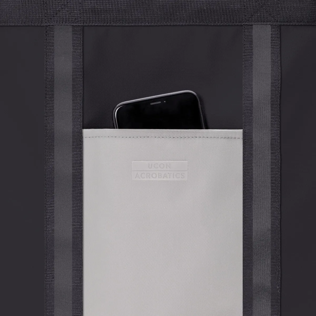 Aloe Series | Ucon Acrobatics Ruben Medium Bag Black-Grey