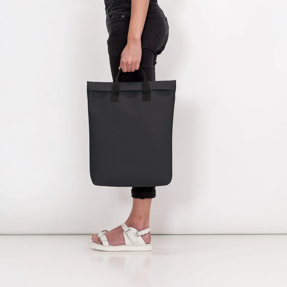 Lotus Series | Rucksäcke | Ucon Acrobatics Till Bag Black