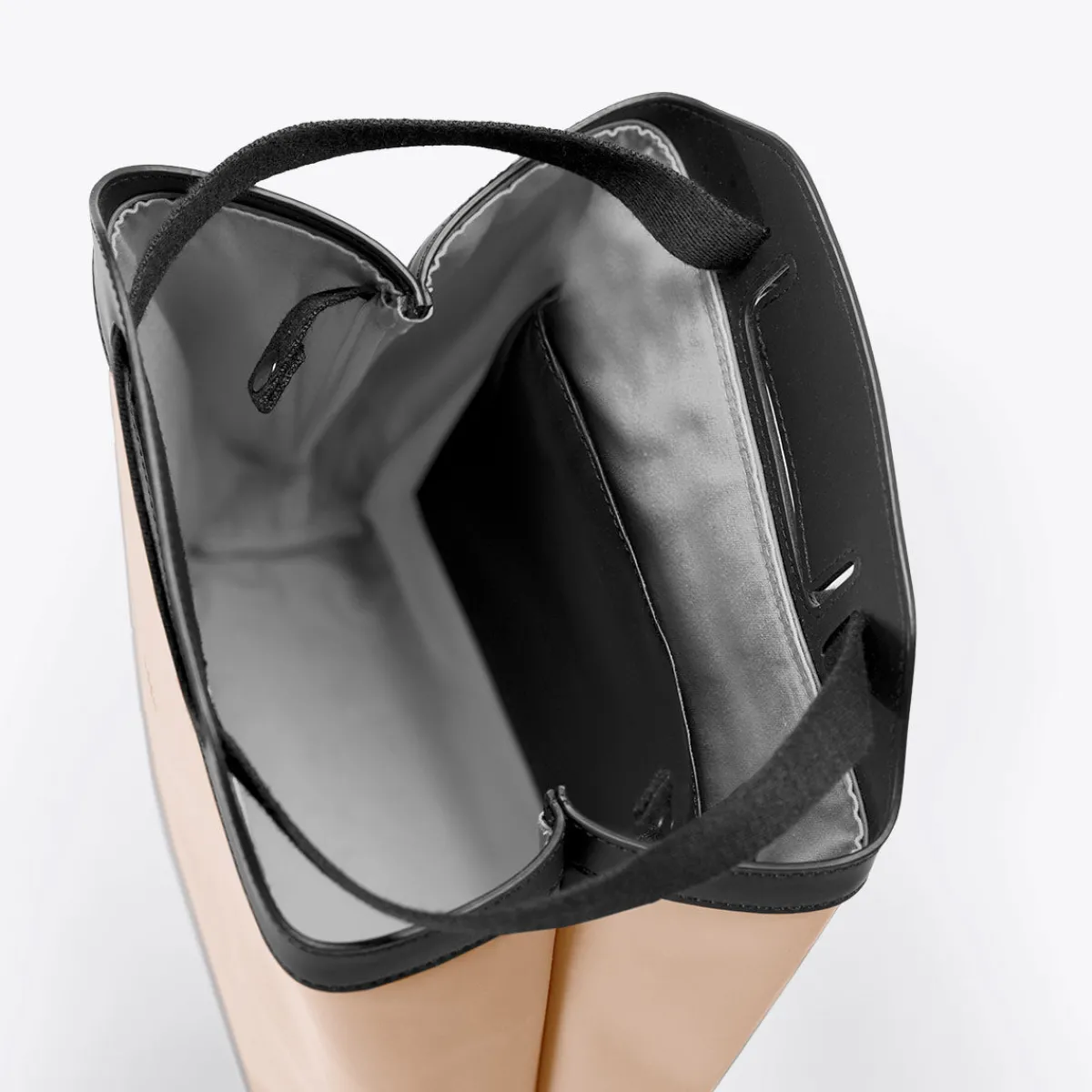 Lotus Series | Umhängetaschen | Ucon Acrobatics Una Bag LightApricot