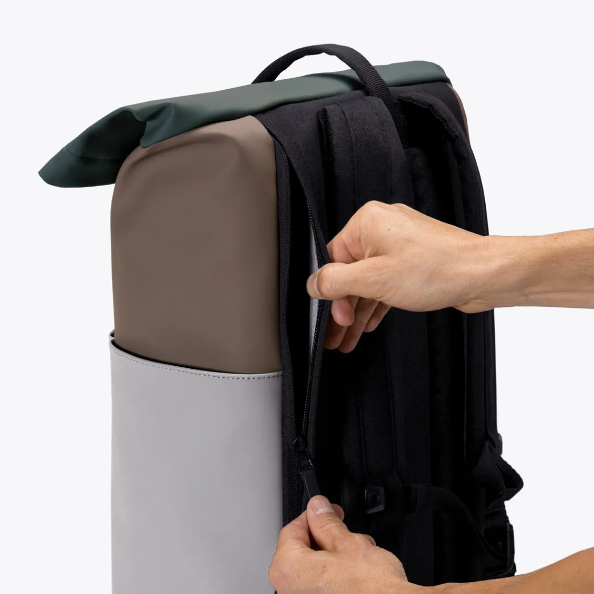 Lotus Infinity Series | Reisetasche | Ucon Acrobatics Yuto Medium Backpack DarkSand-GlacierGrey